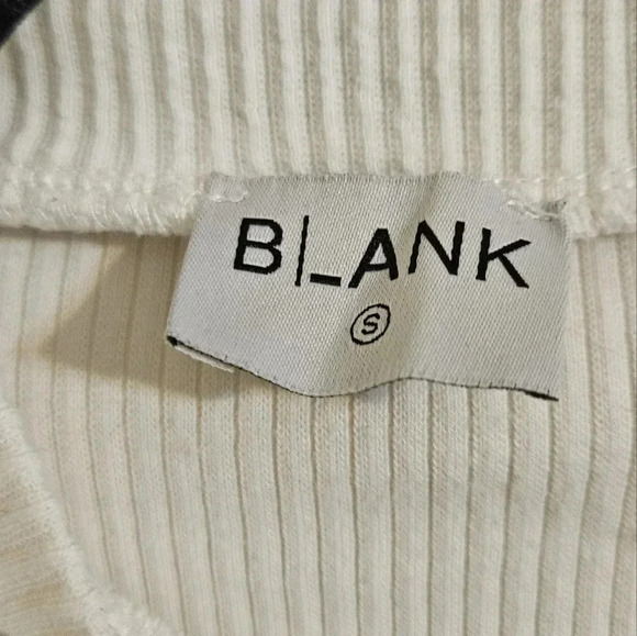 Blank Ribbed Zipper Tee - Picture 3 of 5